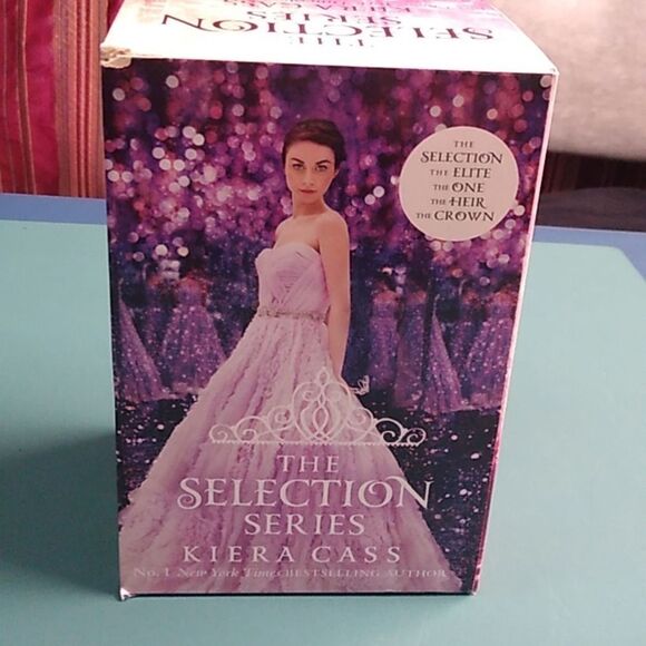 Kiera Cass Book Series Box Set - Picture 4 of 7